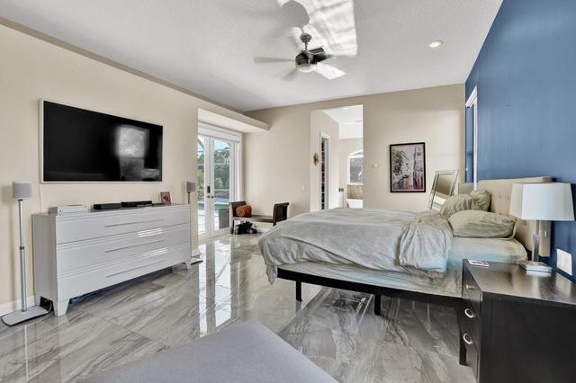 142 Corinthian Circle, Jupiter, FL 33458