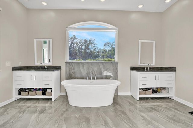 142 Corinthian Circle, Jupiter, FL 33458