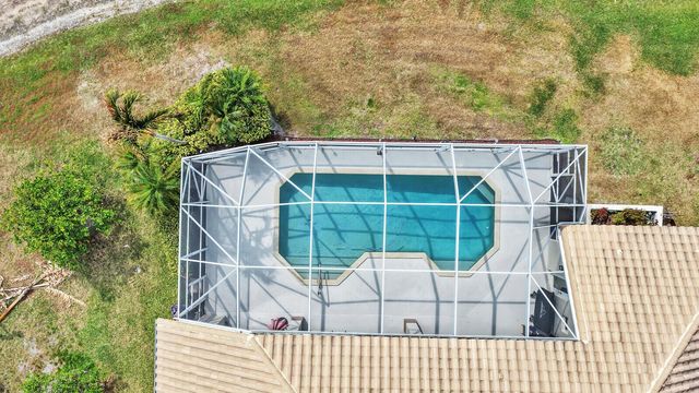 142 Corinthian Circle, Jupiter, FL 33458