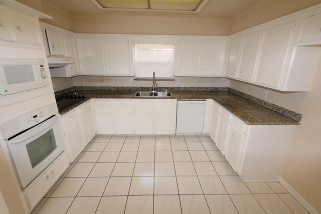 13318 Rain Lily Lane, Houston, TX 77083