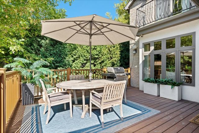 1180 Taylor Avenue, Highland Park, IL 60035