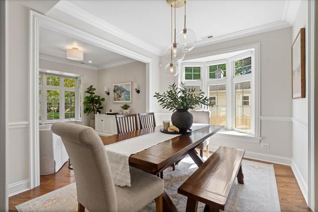 1180 Taylor Avenue, Highland Park, IL 60035