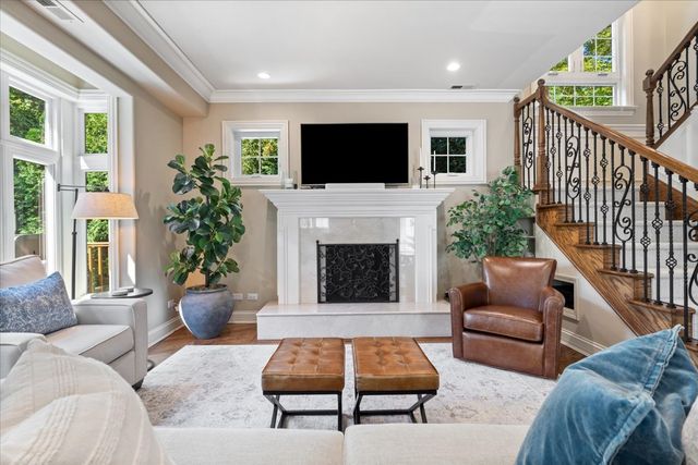 1180 Taylor Avenue, Highland Park, IL 60035