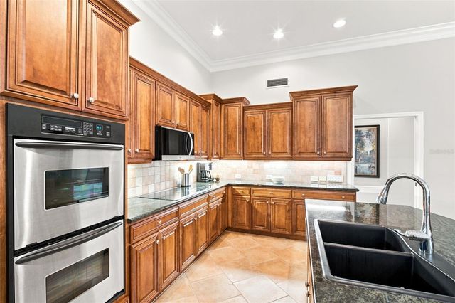 2862 DEER RUN, Tarpon Springs, FL 34688