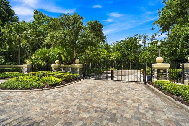 2862 DEER RUN, Tarpon Springs, FL 34688
