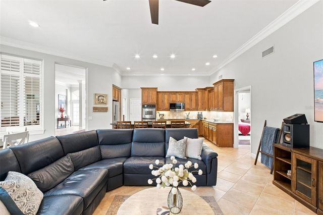 2862 DEER RUN, Tarpon Springs, FL 34688