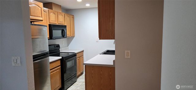 1731 Brawne Avenue NW #B, Olympia, WA 98502