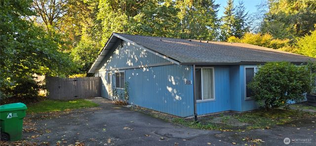 1731 Brawne Avenue NW #B, Olympia, WA 98502