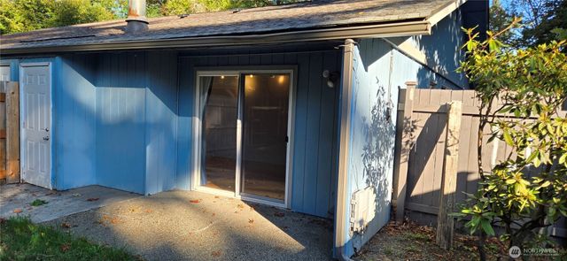 1731 Brawne Avenue NW #B, Olympia, WA 98502