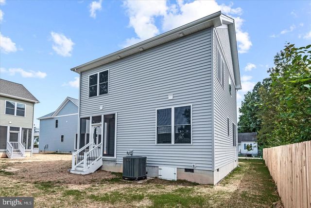 207 LINCOLN, Colonial Beach, VA 22443