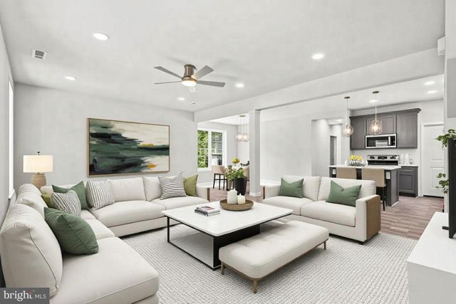 207 LINCOLN, Colonial Beach, VA 22443