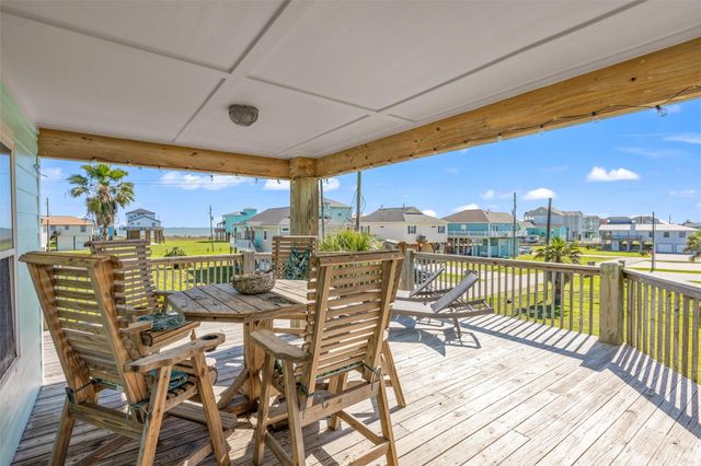 2011 Vista, Crystal Beach, TX 77650