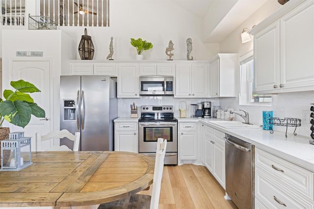 2011 Vista, Crystal Beach, TX 77650