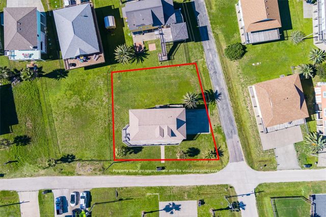 2011 Vista, Crystal Beach, TX 77650
