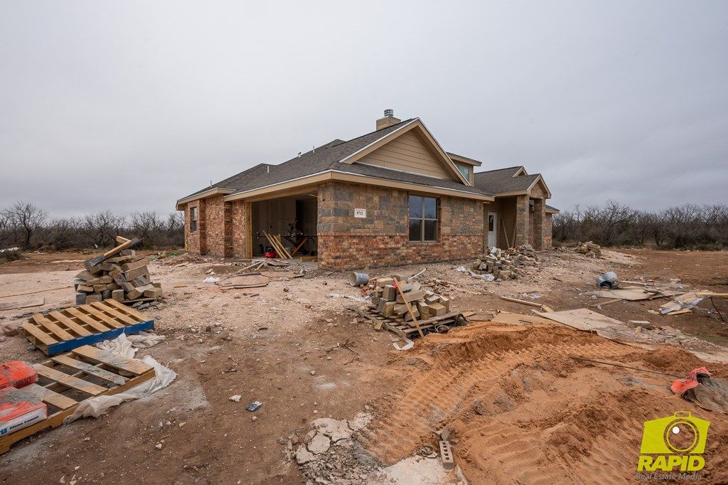 Image 2 of property listing at 9711 Jaguar Trail, San Angelo, TX 76901