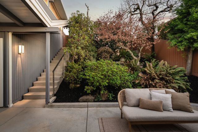 1468 Summit Rd, Berkeley, CA 94708