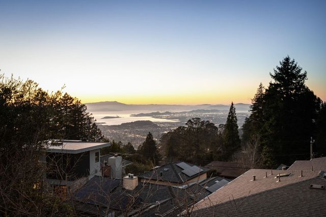 1468 Summit Rd, Berkeley, CA 94708