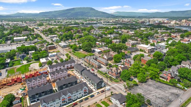 780 Bespoke Way 49, Chattanooga, TN 37403