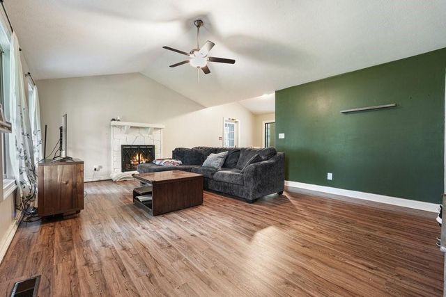 16 Allen Lane, Dallas, GA 30157