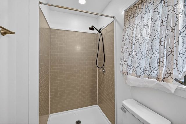 2329 Reynolds Street, Brunswick, GA 31520