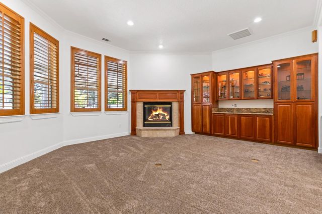 5000 Peach Blossom Ln, Oakdale, CA 95361