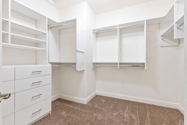 5000 Peach Blossom Ln, Oakdale, CA 95361