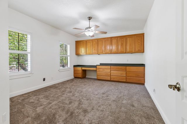 5000 Peach Blossom Ln, Oakdale, CA 95361