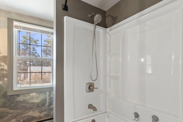 5 Sprucewood Drive, Rochester, NH 03867