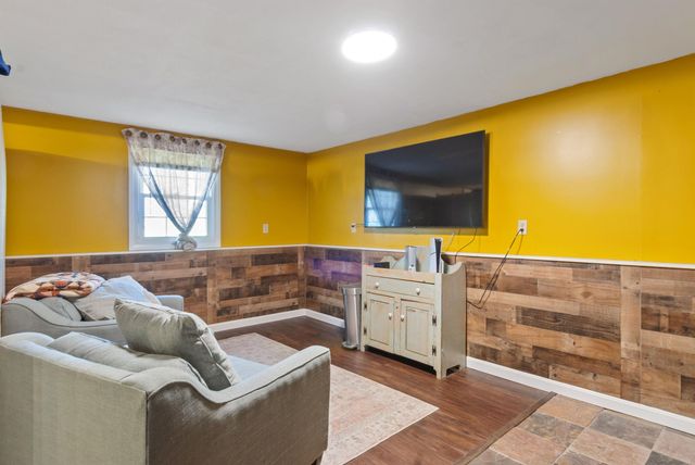5 Sprucewood Drive, Rochester, NH 03867