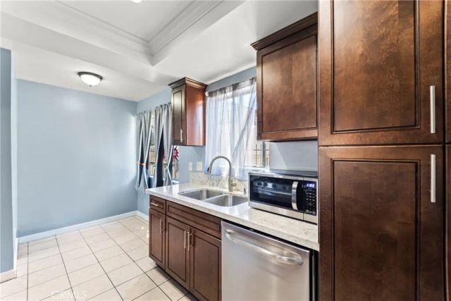 9834 Sepulveda Boulevard 117, North Hills, CA 91343