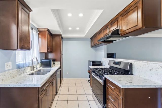 9834 Sepulveda Boulevard 117, North Hills, CA 91343