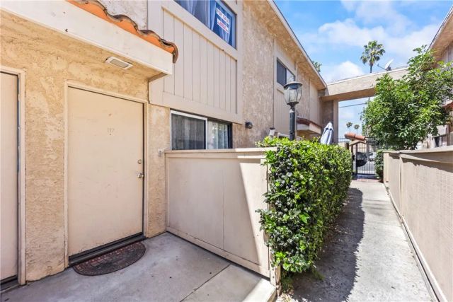 9834 Sepulveda Boulevard 117, North Hills, CA 91343