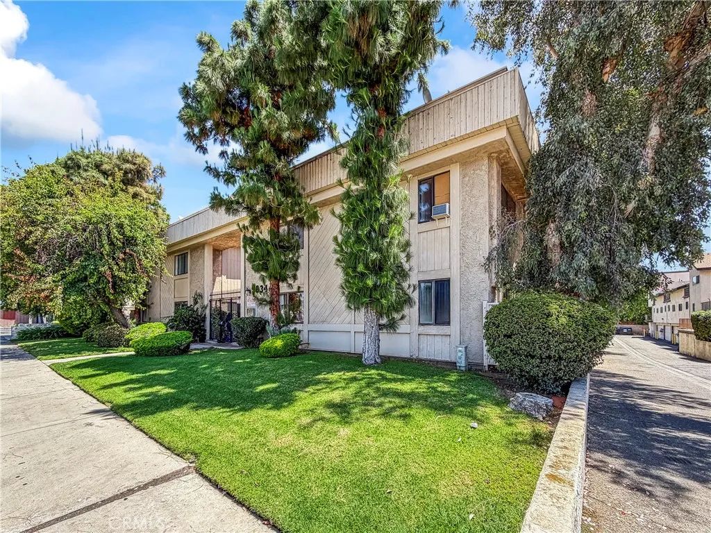9834 Sepulveda Boulevard 117, North Hills, CA 91343
