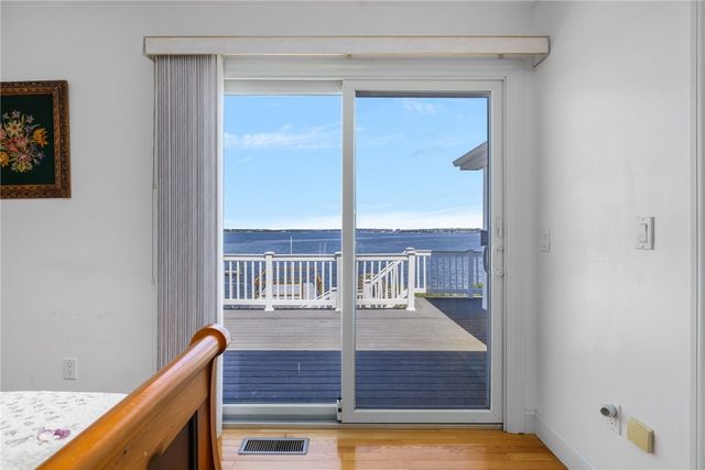 2 King Phillip Avenue, Bristol, RI 02809