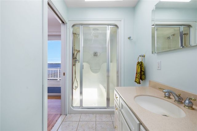 2 King Phillip Avenue, Bristol, RI 02809