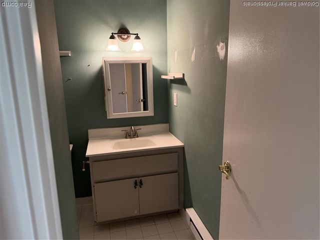 1830 Colonial Village Way 1, Waterford, MI 48328