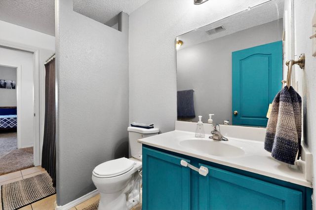 108 Avenida Jardin, Los Lunas, NM 87031