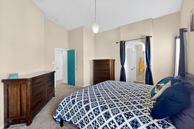 108 Avenida Jardin, Los Lunas, NM 87031