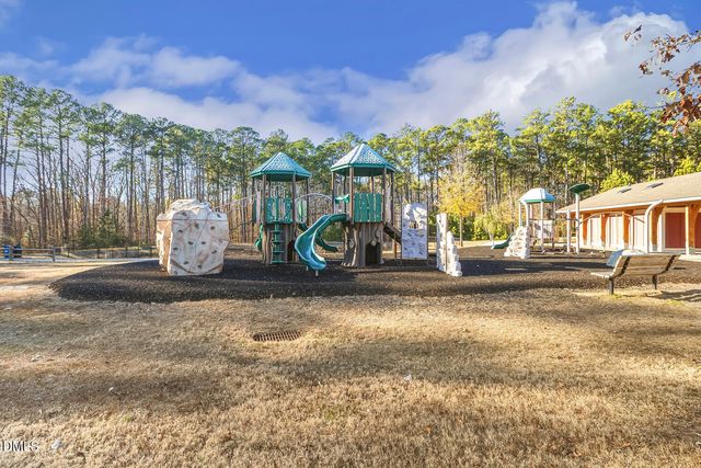 2719 Bushy Lake Cove, Apex, NC 27502