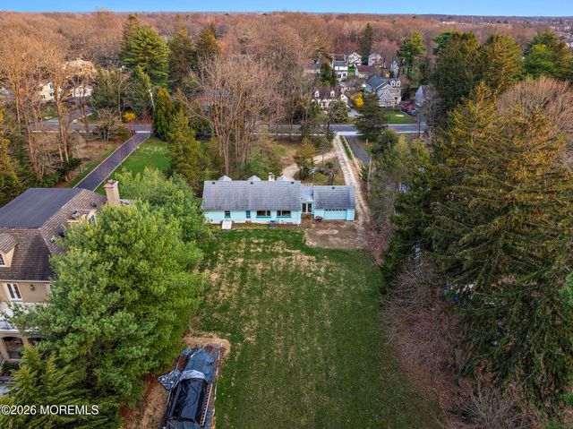 81 Little Silver Point Road, Little Silver, NJ 07739