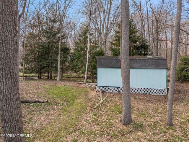 81 Little Silver Point Road, Little Silver, NJ 07739