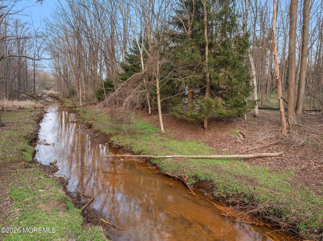 81 Little Silver Point Road, Little Silver, NJ 07739