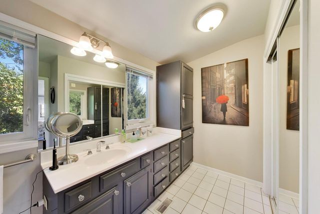 1637 Beecher Avenue, Wheaton, IL 60187