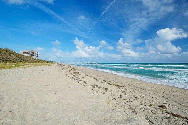 1883 Smith Drive, North Palm Beach, FL 33408