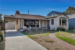 141 S Beachwood Drive, Burbank, CA 91506