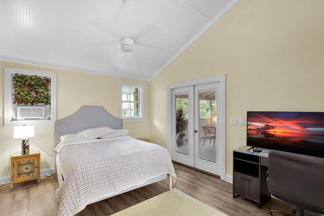 N 71 Bay Harbor Drive, Key Largo, FL 33037