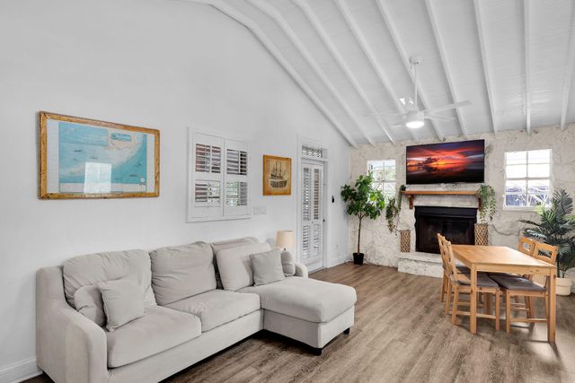 N 71 Bay Harbor Drive, Key Largo, FL 33037