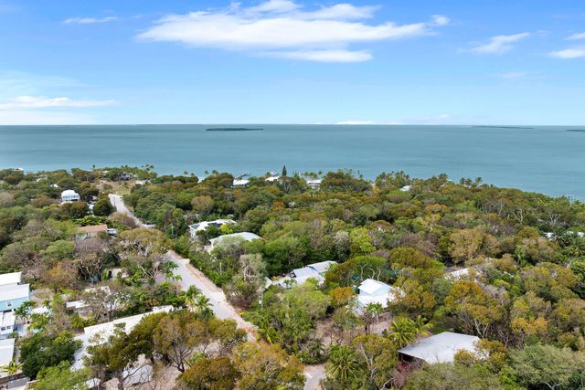 N 71 Bay Harbor Drive, Key Largo, FL 33037