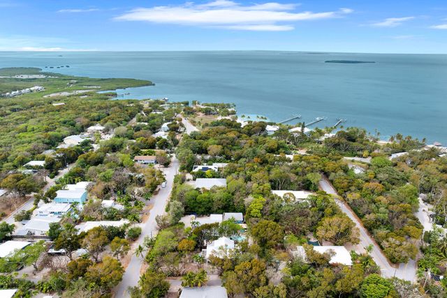 N 71 Bay Harbor Drive, Key Largo, FL 33037