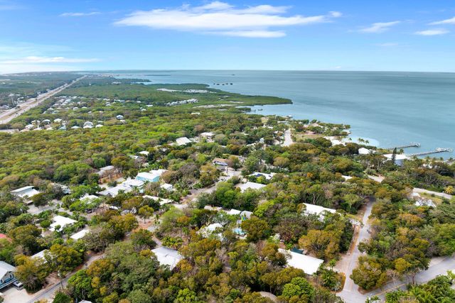 N 71 Bay Harbor Drive, Key Largo, FL 33037